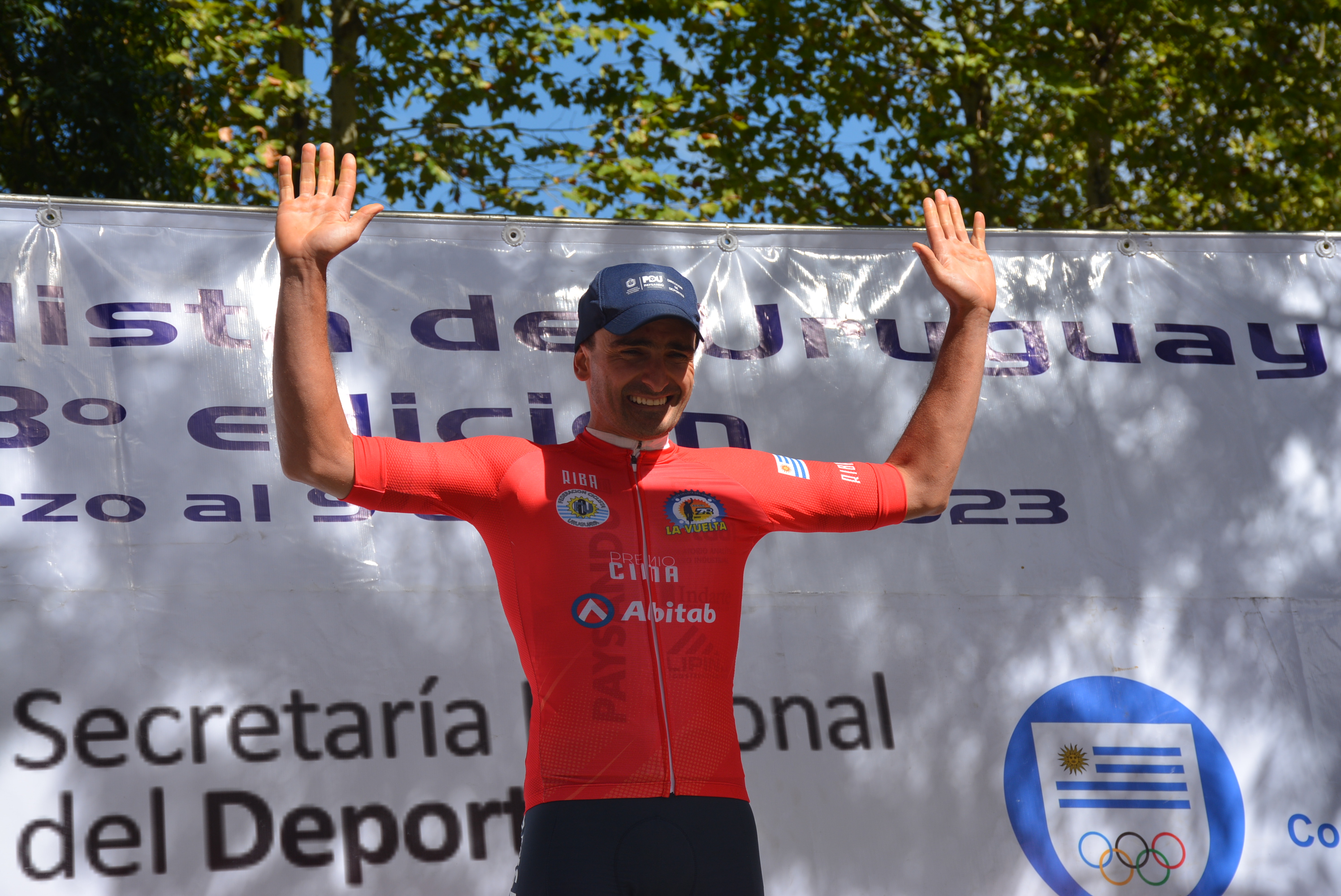 Vuelta Ciclista 2023: llegada de la primera etapa y podio en ciudad de Canelones Vuelta Ciclista 2023: llegada de la primera etapa y podio en ciudad de Canelones