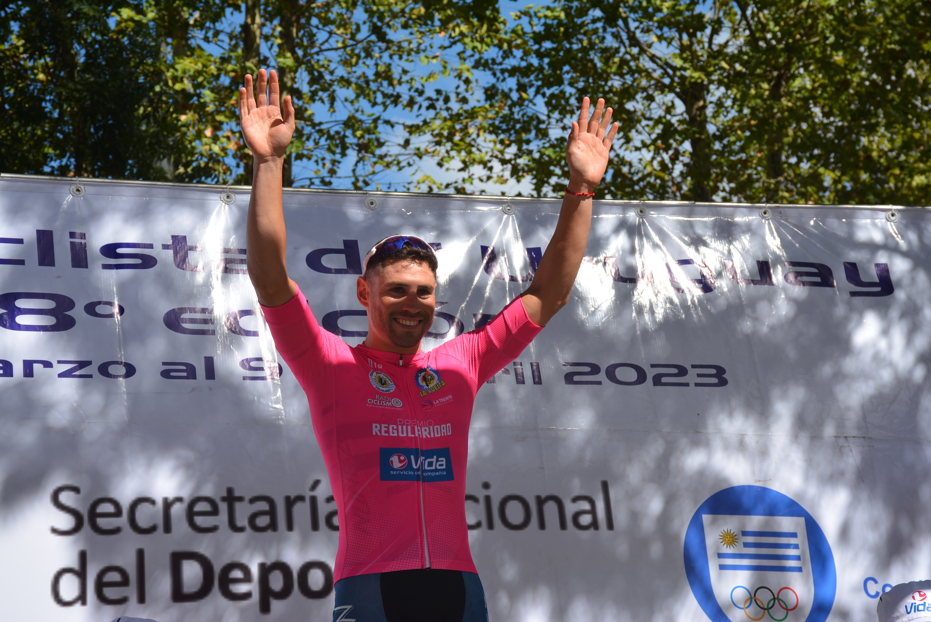 Vuelta Ciclista 2023: llegada de la primera etapa y podio en ciudad de Canelones Vuelta Ciclista 2023: llegada de la primera etapa y podio en ciudad de Canelones