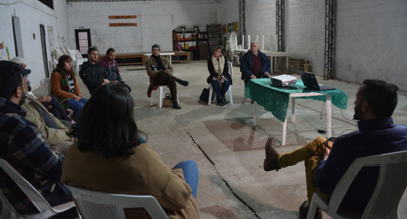 Reunión de trabajo por la exportanción de calabacín realizada en la Comisión de Fomento Rural Arenales de Migues Reunión de trabajo por la exportanción de calabacín realizada en la Comisión de Fomento Rural Arenales de Migues