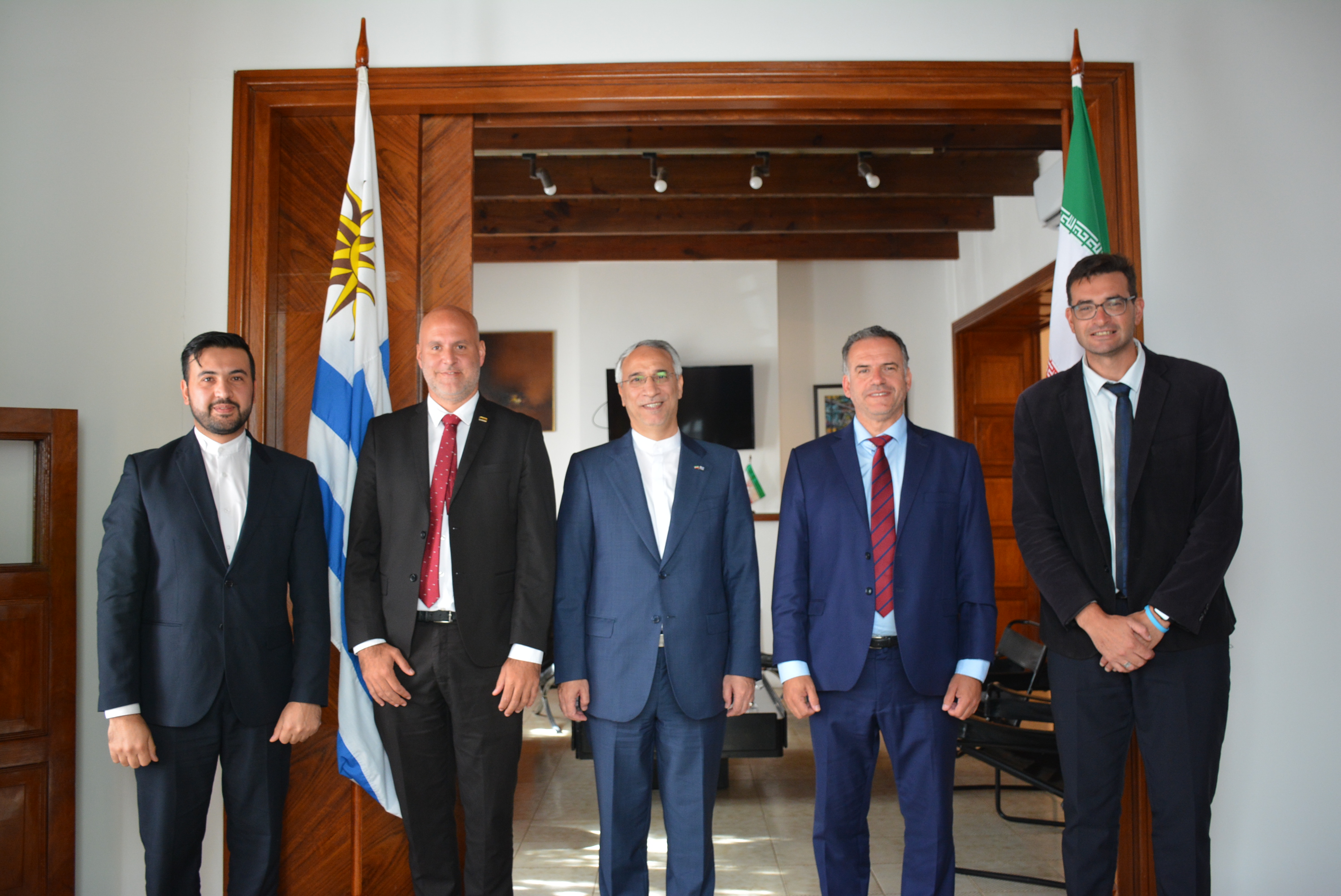 Intendente Orsi recibió al Embajador de la República Islámica de Irán en Uruguay, Javad Heidari Intendente Orsi recibió al Embajador de la República Islámica de Irán en Uruguay, Javad Heidari