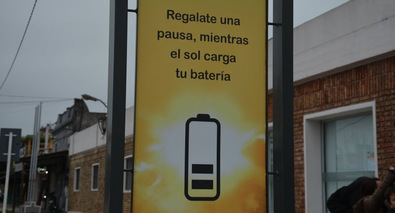 Se inauguraron tótems y bancos solares en San Jacinto, en el marco del proyecto Localidades eficientes Se inauguraron tótems y bancos solares en San Jacinto, en el marco del proyecto Localidades eficientes