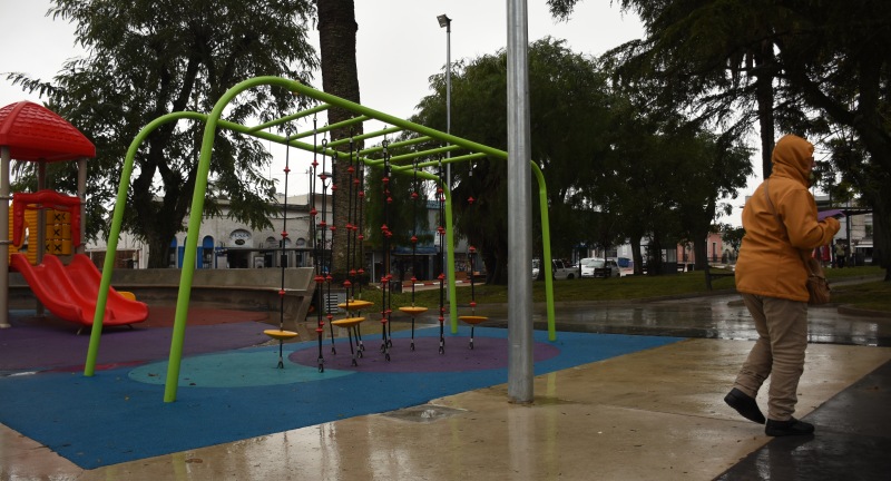 Sauce celebró la inauguración de las obras de remodelación de su plaza principal Sauce celebró la inauguración de las obras de remodelación de su plaza principal