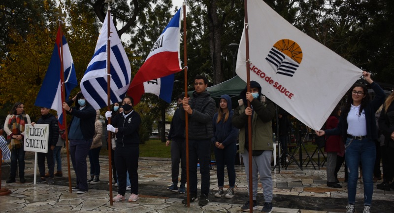 Sauce celebró la inauguración de las obras de remodelación de su plaza principal