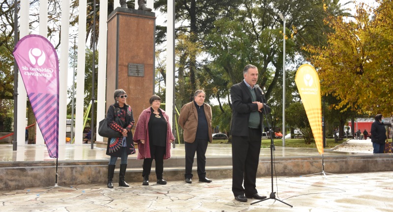 Sauce celebró la inauguración de las obras de remodelación de su plaza principal