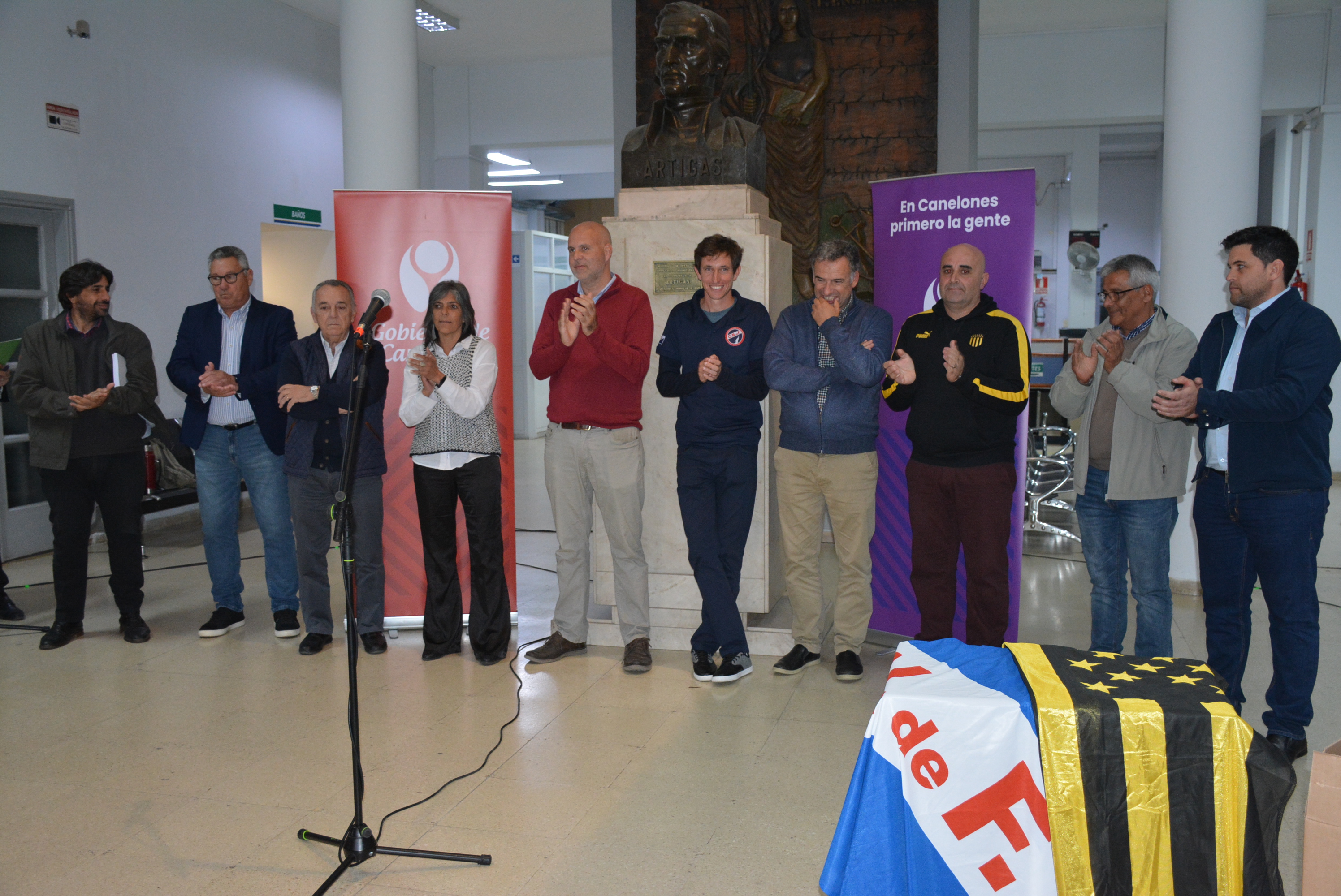 Se lanzó la campaña de recolección de abrigos Invierno Solidario - ¡Al frío le ganamos entre todos! Se lanzó la campaña de recolección de abrigos Invierno Solidario - ¡Al frío le ganamos entre todos!