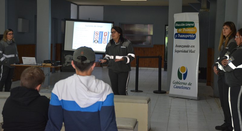 Se desarrolló taller de sensibilización para usuarios de motocicletas en Santa Lucía Se desarrolló taller de sensibilización para usuarios de motocicletas en Santa Lucía