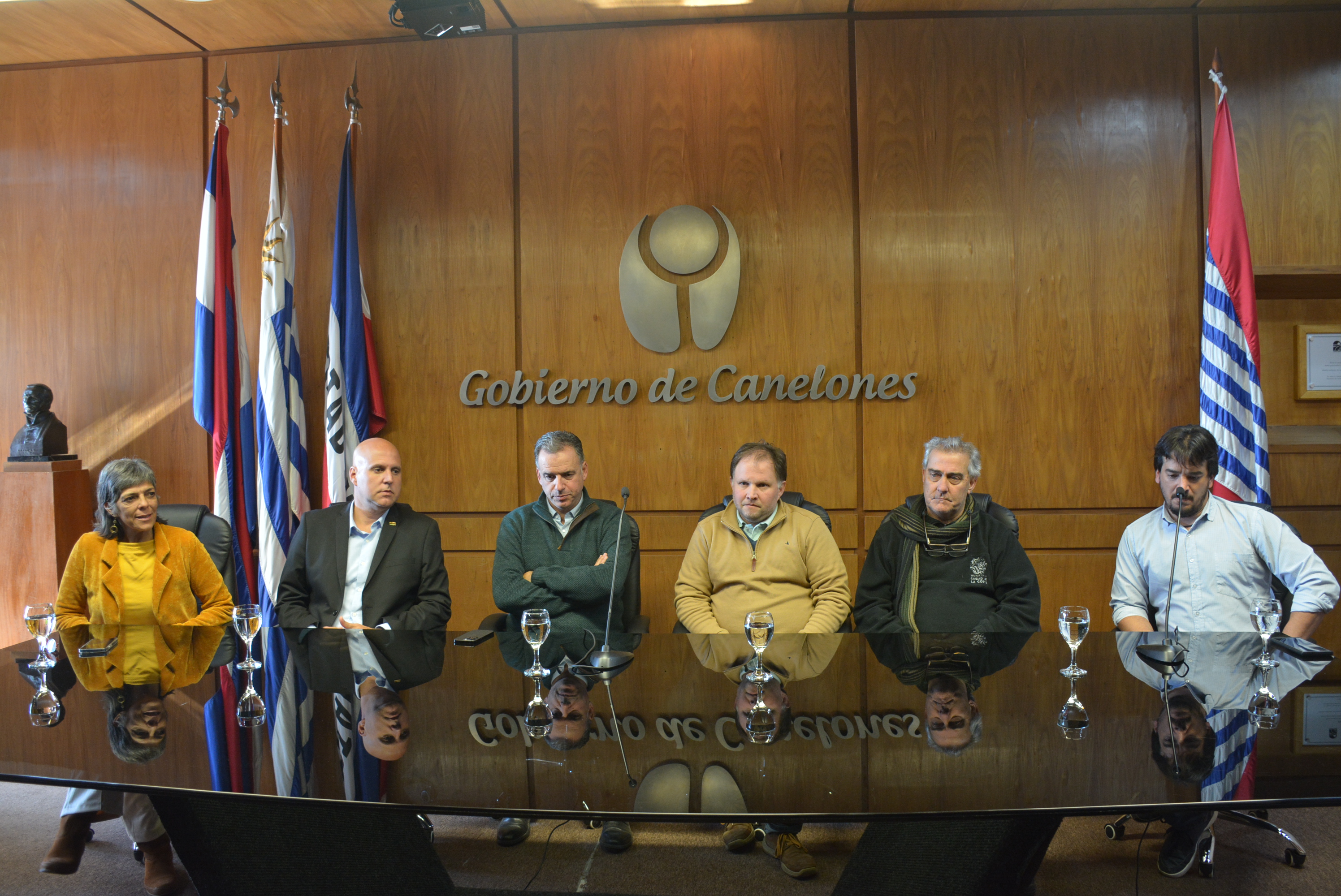 Intendencia y ADEOM Canelones firmaron acuerdo de actuación para el desarrollo del Programa de prevención de consumo de alcohol y otras drogas Intendencia y ADEOM Canelones firmaron acuerdo de actuación para el desarrollo del Programa de prevención de consumo de alcohol y otras drogas