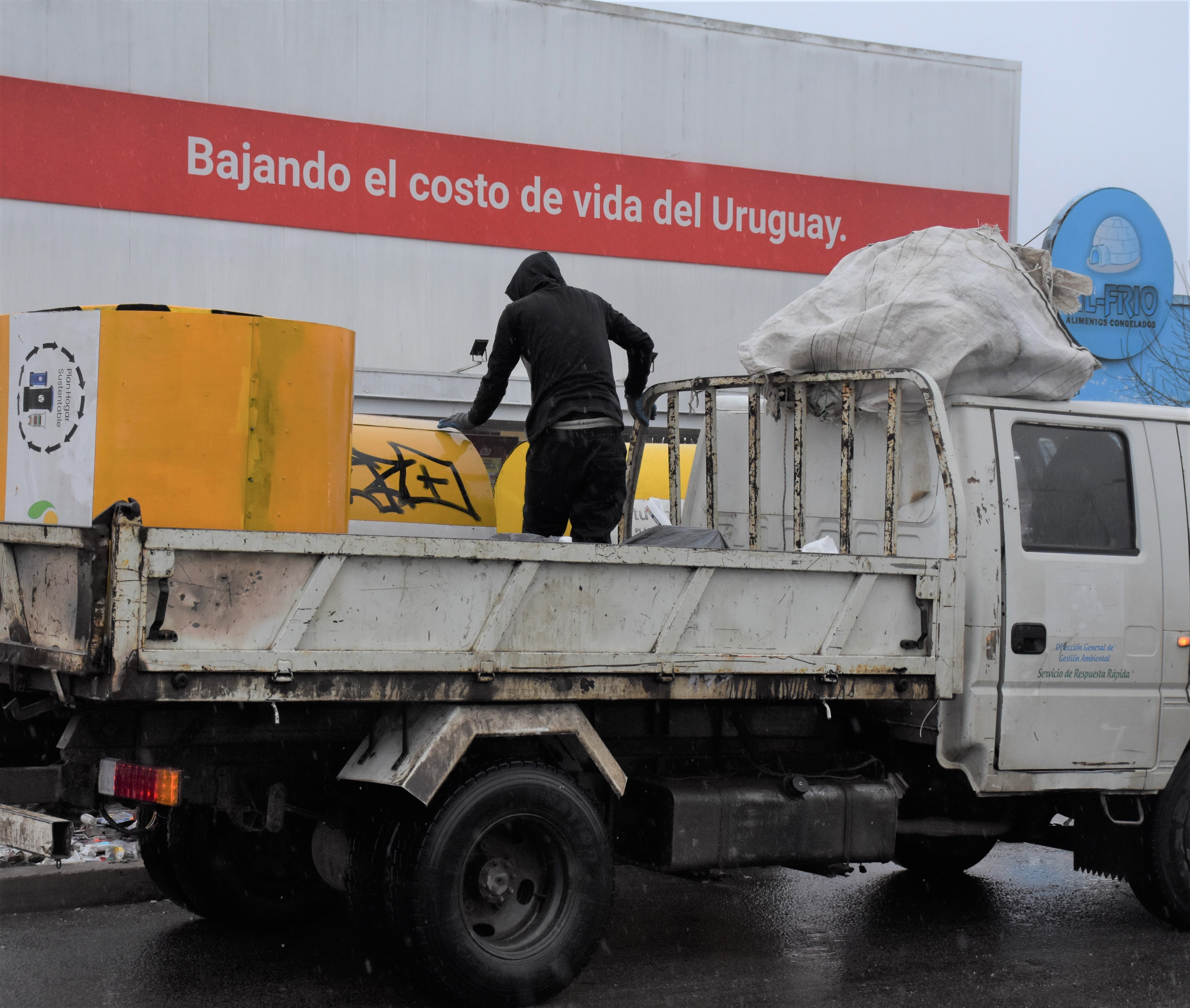 Gobierno de Canelones instaló cuatro nuevos Ecopuntos en Ciudad de la Costa y Nicolich Gobierno de Canelones instaló cuatro nuevos Ecopuntos en Ciudad de la Costa y Nicolich