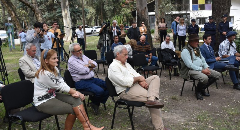 Público presente en el Lanzamiento 41° Criolla Internacional del Parque Roosevelt