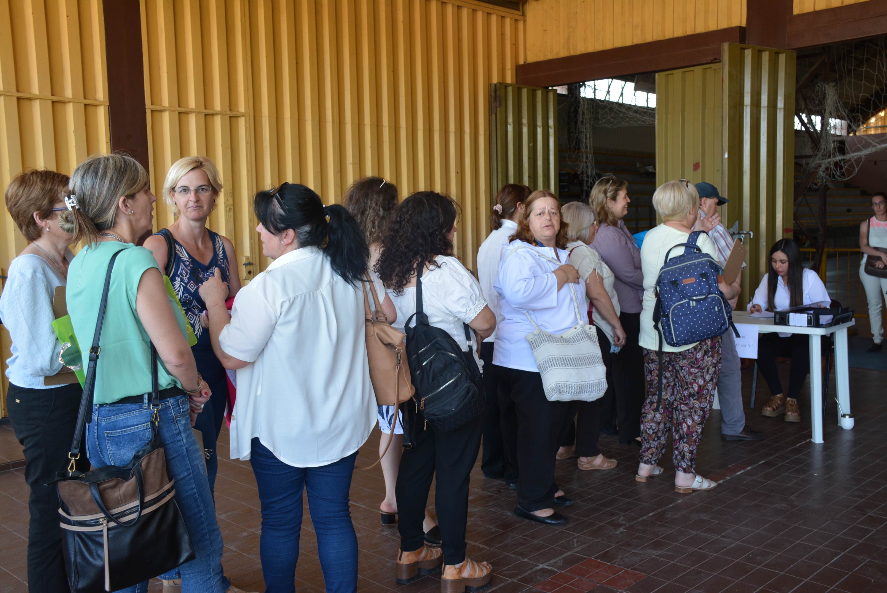 Concurso de ascensos de la Intendencia de Canelones contó con 1500 inscripciones Concurso de ascensos de la Intendencia de Canelones contó con 1500 inscripciones