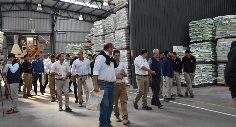 Recorrida por planta logística Gentos en ruta 101. Recorrida por planta logística Gentos en ruta 101.