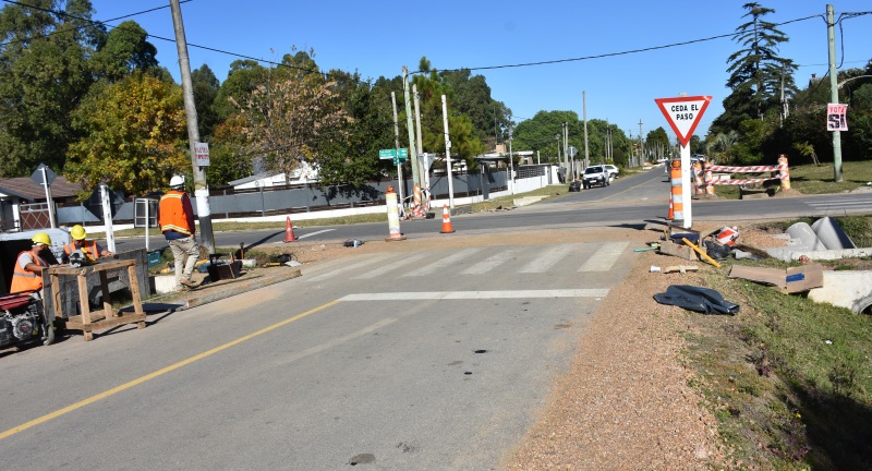 Continúan las obras en Av. Márquez Castro Continúan las obras en Av. Márquez Castro