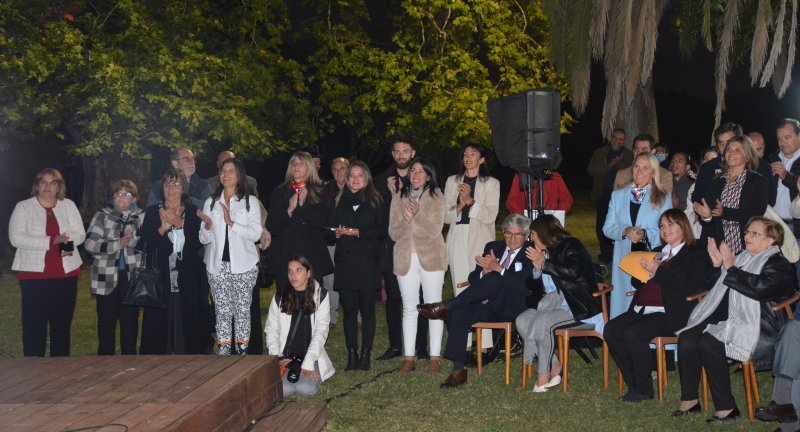 Público en el lanzamiento nacional de la temporada otoño-invierno en la Quinta Capurro de Santa Lucía. Público en el lanzamiento nacional de la temporada otoño-invierno en la Quinta Capurro de Santa Lucía.