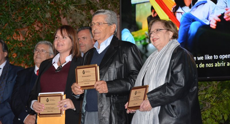 Homenaje a Ramón Legnani, Gilda Caputti y Eduardo Lenzi. Homenaje a Ramón Legnani, Gilda Caputti y Eduardo Lenzi.