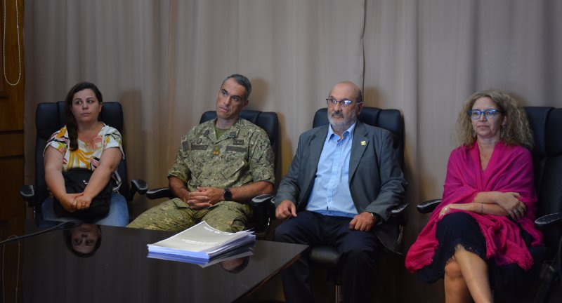 Autoridades departamentales en la presentación del Plan de Gestión Integral de Riesgo 2022-2025 de Canelones. Autoridades departamentales en la presentación del Plan de Gestión Integral de Riesgo 2022-2025 de Canelones.