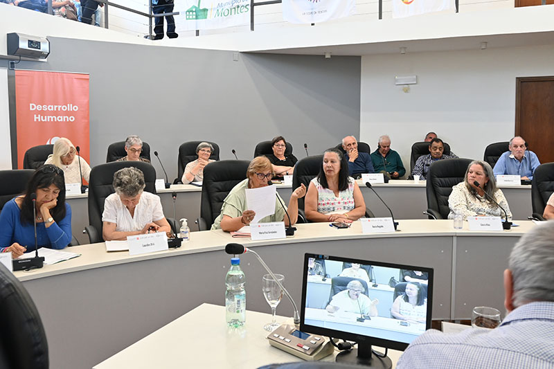 Edil por un día: se debatió sobre accesibilidad, adultos mayores, participación ciudadana y salud mental Edil por un día: se debatió sobre accesibilidad, adultos mayores, participación ciudadana y salud mental