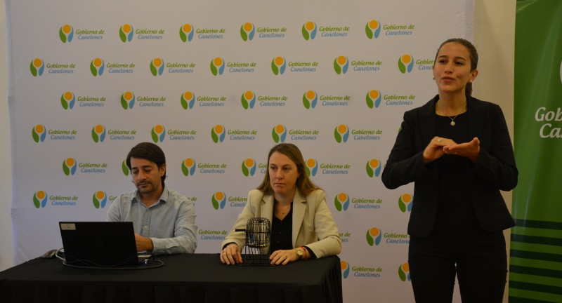 Sorteo Oficinista II en la Intendencia de Canelones. Sorteo Oficinista II en la Intendencia de Canelones.