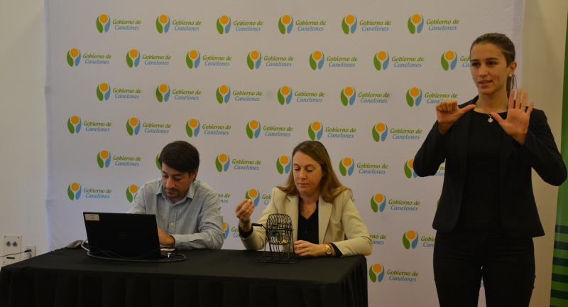 Sorteo Oficinista II en la Intendencia de Canelones. Sorteo Oficinista II en la Intendencia de Canelones.