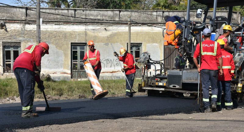 Obras de rehabilitación vial en Luis Alberto de Herrera - Municipio de Pando Obras de rehabilitación vial en Luis Alberto de Herrera - Municipio de Pando