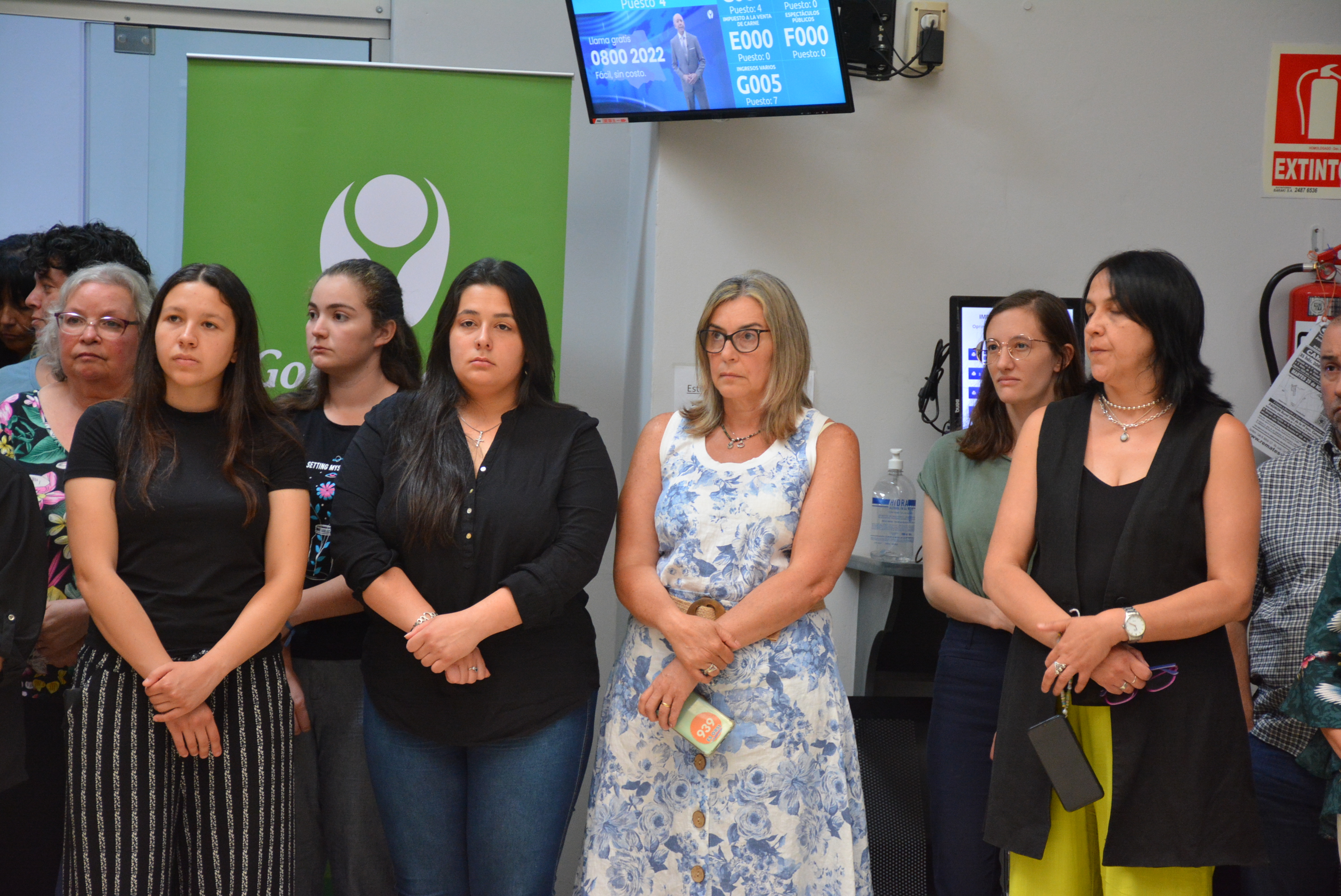 Funcionarios y funcionarias de la Intendencia en el saludo de fin de año realizado en el hall del Palacio Municipal Funcionarios y funcionarias de la Intendencia en el saludo de fin de año realizado en el hall del Palacio Municipal