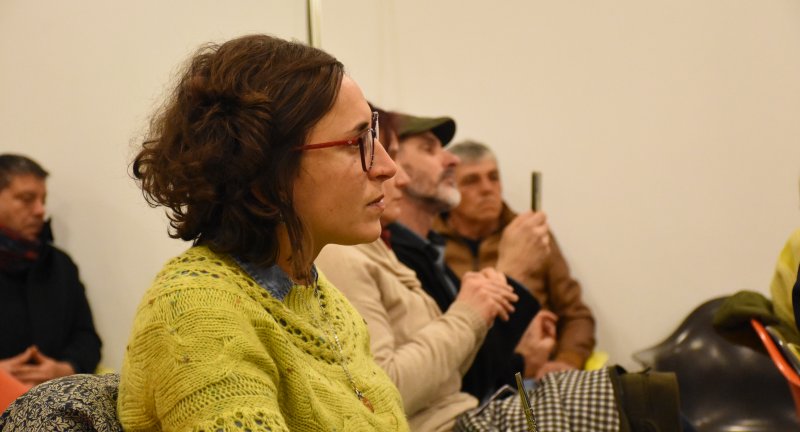 Se desarrolló el conversatorio La convivencia, perspectivas desde la educación y el trabajo, en la Sala Beto Satragni del Complejo Cultural Politeama.