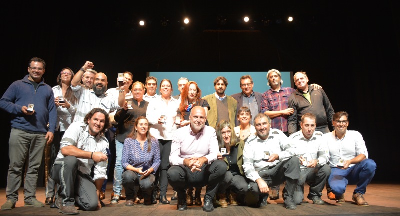 Homenaje a funcionarios y funcionarias municipales por sus 25, 30, 40 y 50 años de labor en el Complejo Cultural Politeama Homenaje a funcionarios y funcionarias municipales por sus 25, 30, 40 y 50 años de labor en el Complejo Cultural Politeama