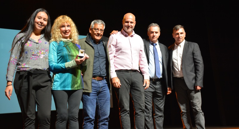 Homenaje a funcionarios y funcionarias municipales por sus 25, 30, 40 y 50 años de labor en el Complejo Cultural Politeama Homenaje a funcionarios y funcionarias municipales por sus 25, 30, 40 y 50 años de labor en el Complejo Cultural Politeama