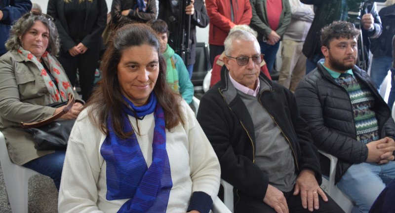 La Intendencia de Canelones y el Correo Uruguayo inauguraron un nuevo Centro de Cercanía en Juanicó La Intendencia de Canelones y el Correo Uruguayo inauguraron un nuevo Centro de Cercanía en Juanicó