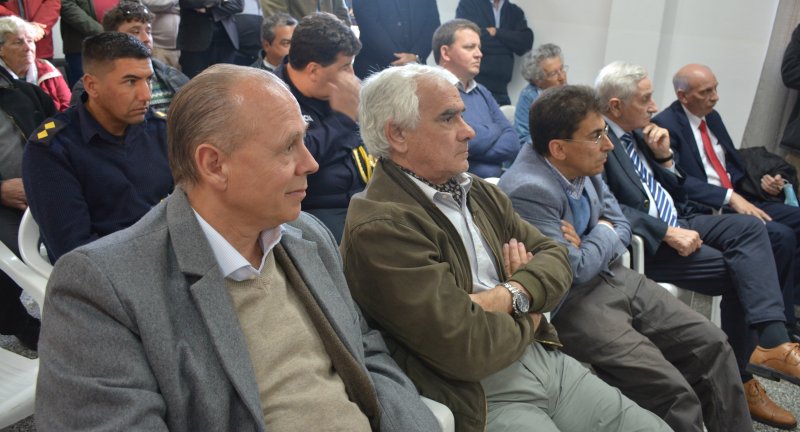 La Intendencia de Canelones y el Correo Uruguayo inauguraron un nuevo Centro de Cercanía en Juanicó La Intendencia de Canelones y el Correo Uruguayo inauguraron un nuevo Centro de Cercanía en Juanicó