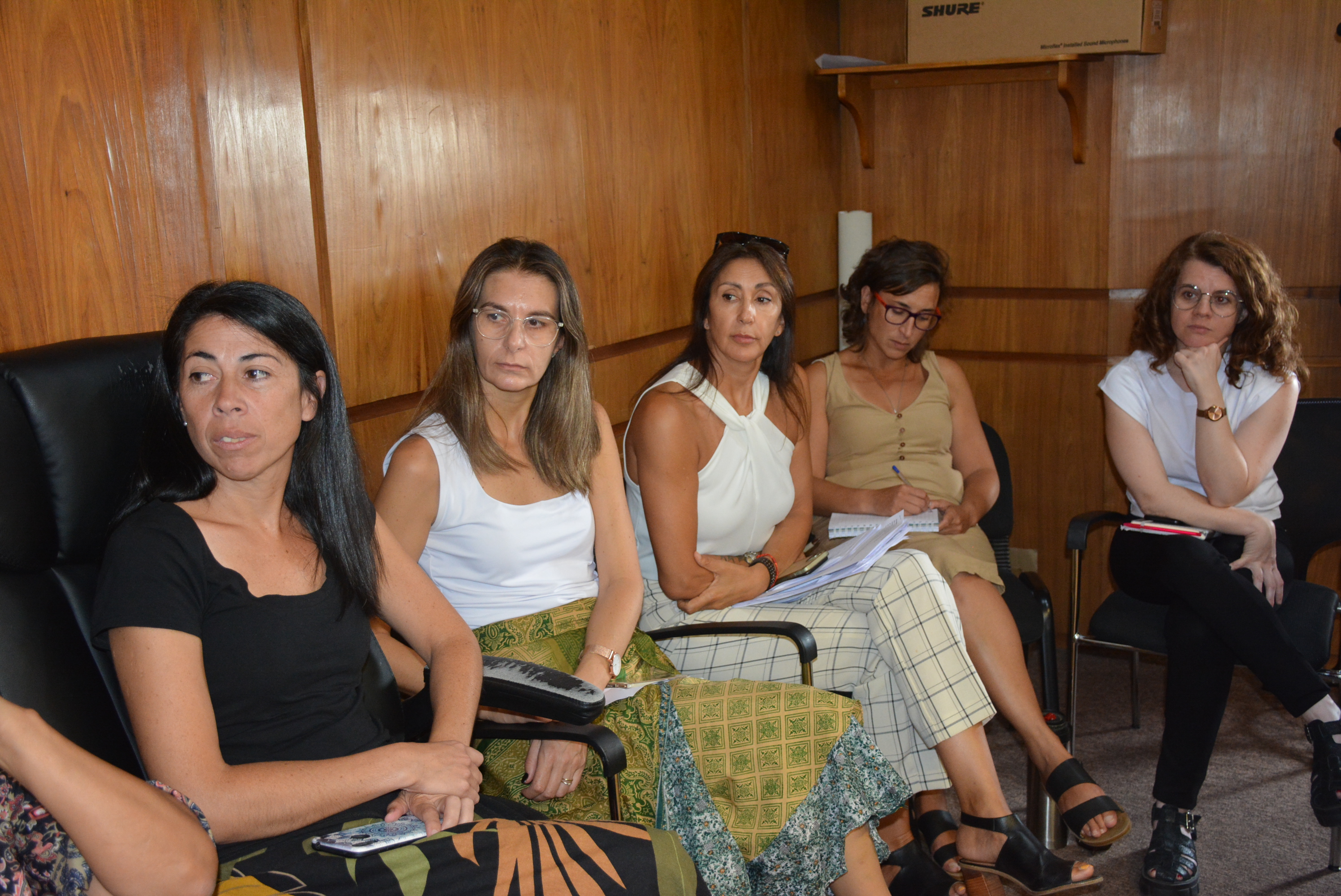 Mujeres con responsabilidad política en la Intendencia de Canelones tuvieron la primera reunión de cara al próximo 8 de marzo Mujeres con responsabilidad política en la Intendencia de Canelones tuvieron la primera reunión de cara al próximo 8 de marzo