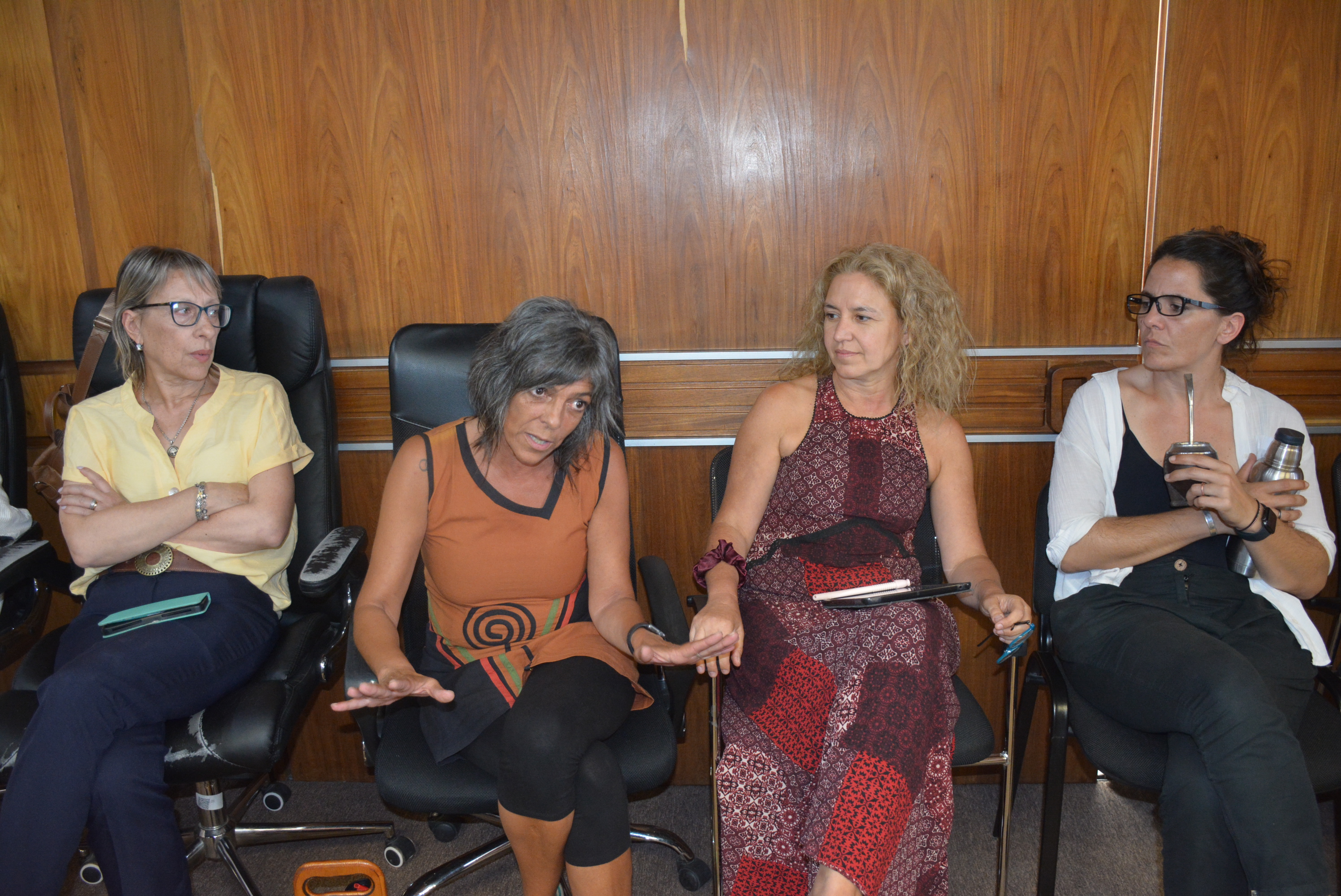 Mujeres con responsabilidad política en la Intendencia de Canelones tuvieron la primera reunión de cara al próximo 8 de marzo Mujeres con responsabilidad política en la Intendencia de Canelones tuvieron la primera reunión de cara al próximo 8 de marzo