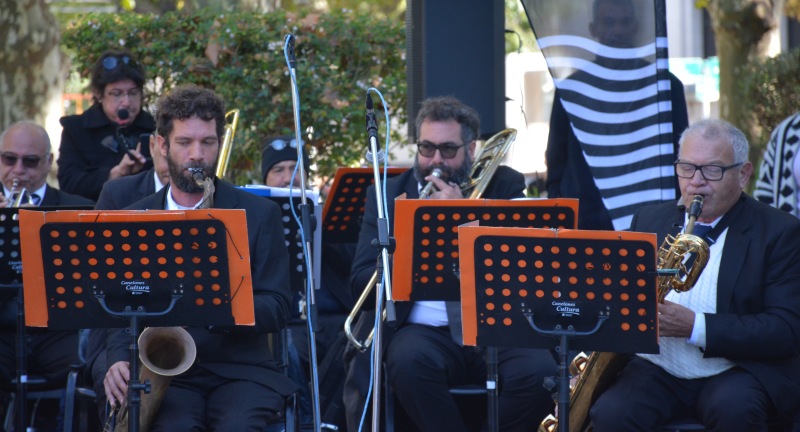 Orquesta Municipal de Canelones en la conmemoración de los 209° aniversario de la Instalación del Primer Gobierno Patrio Orquesta Municipal de Canelones en la conmemoración de los 209° aniversario de la Instalación del Primer Gobierno Patrio