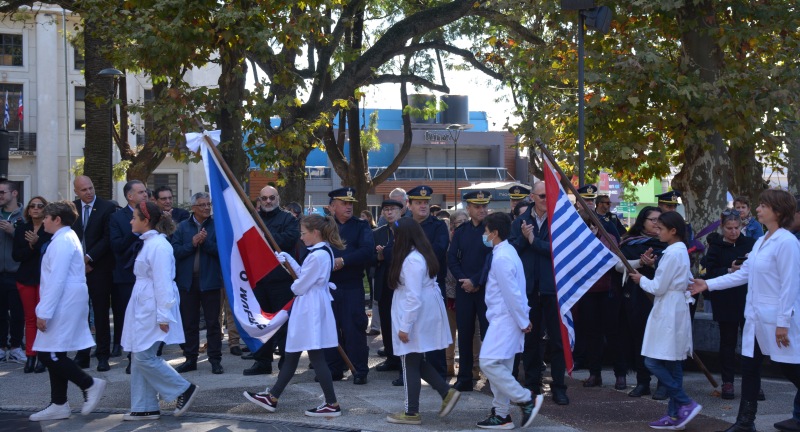 Autoridades, alumnos y alumnas de centros educativos de Canelones en la conmemoración de los 209° aniversario de la Instalación del Primer Gobierno Patrio Autoridades, alumnos y alumnas de centros educativos de Canelones en la conmemoración de los 209° aniversario de la Instalación del Primer Gobierno Patrio