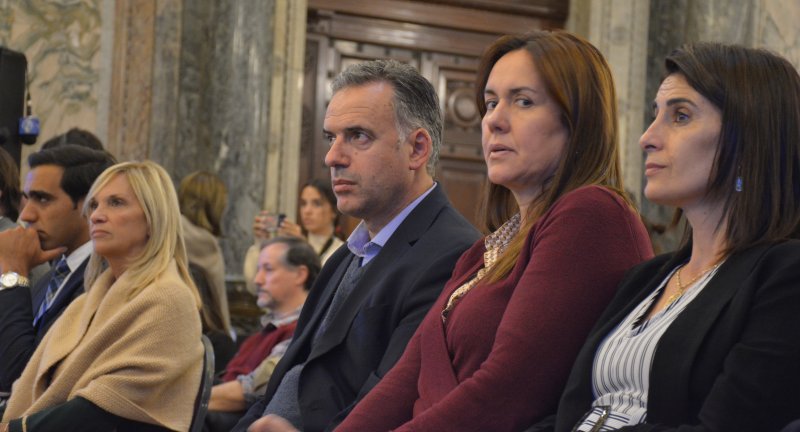 Intendente de Canelones, Yamandú Orsi, presente en el lanzamiento del Plan Nacional de Agroecología, realizado en el salón de los Pasos Perdidos del Palacio Legislativo. Intendente de Canelones, Yamandú Orsi, presente en el lanzamiento del Plan Nacional de Agroecología, realizado en el salón de los Pasos Perdidos del Palacio Legislativo.