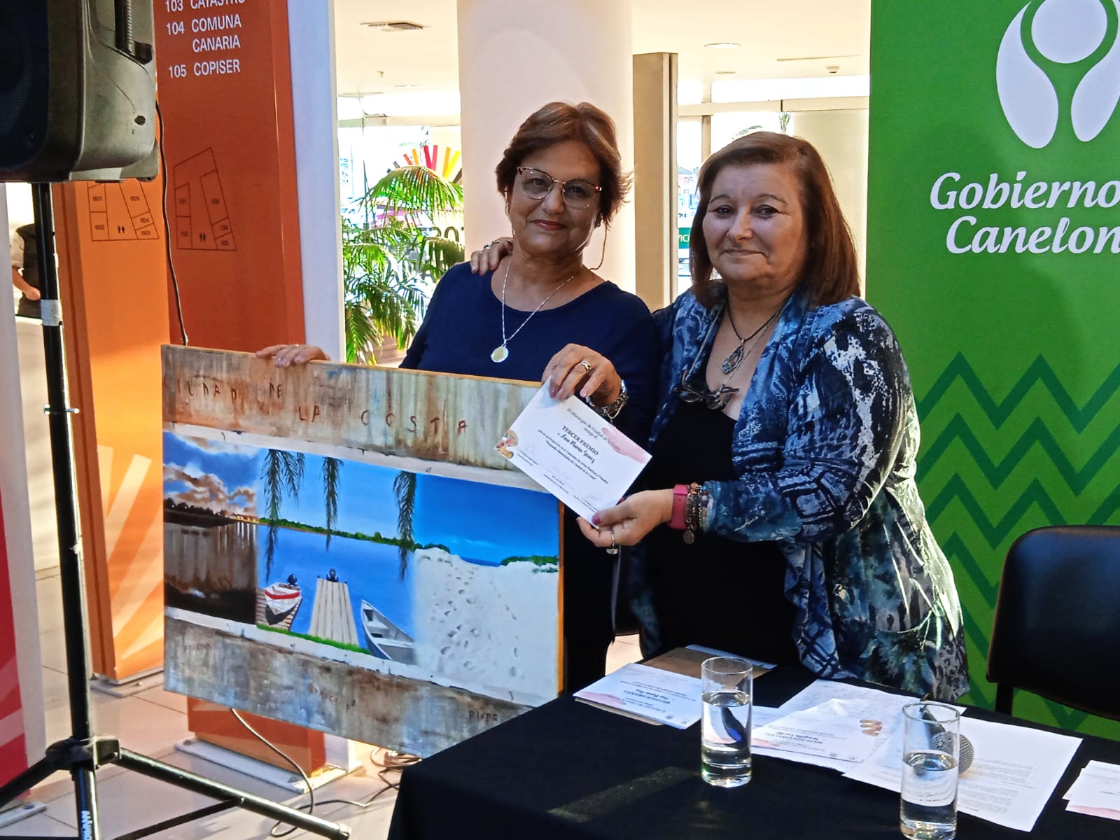 Ana Gómez, tercer premio del concurso Pintando identidades de Ciudad de la Costa Ana Gómez, tercer premio del concurso Pintando identidades de Ciudad de la Costa