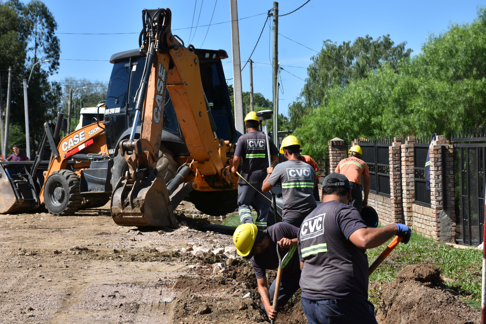 Empresa CVC ejecuta obras de consolidación - Joaquín Suárez