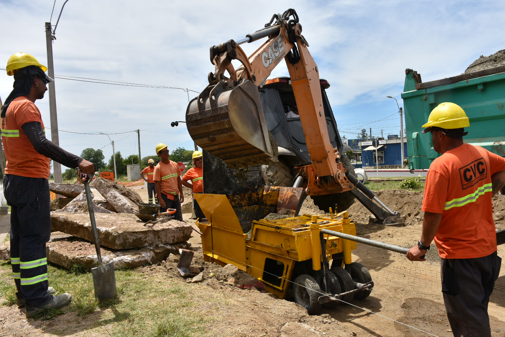 Empresa CVC realiza trabajos en Joaquín Suárez