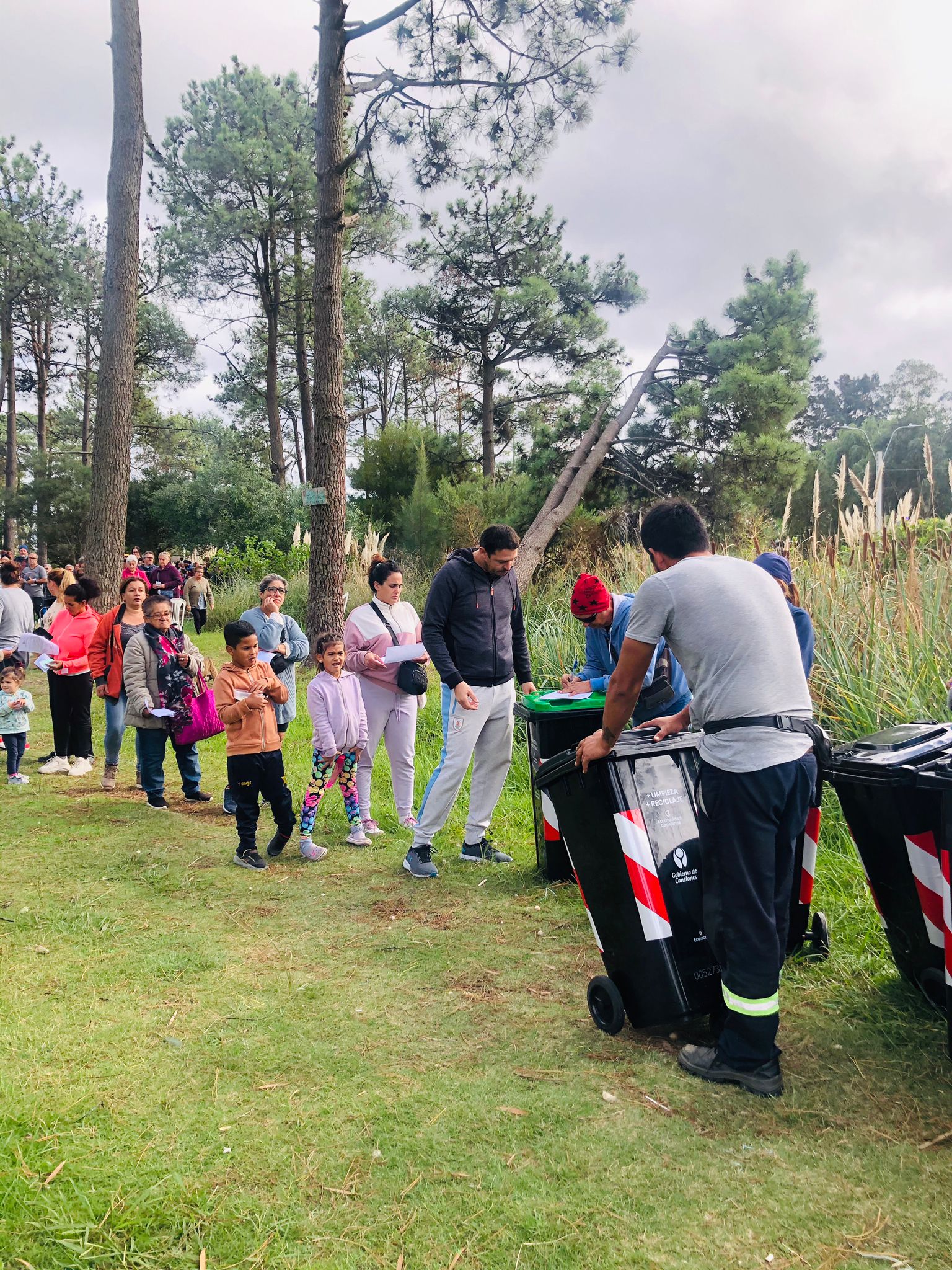 Familias de Pinar Norte recibieron equipamiento para reciclar y compostar en sus hogares Familias de Pinar Norte recibieron equipamiento para reciclar y compostar en sus hogares