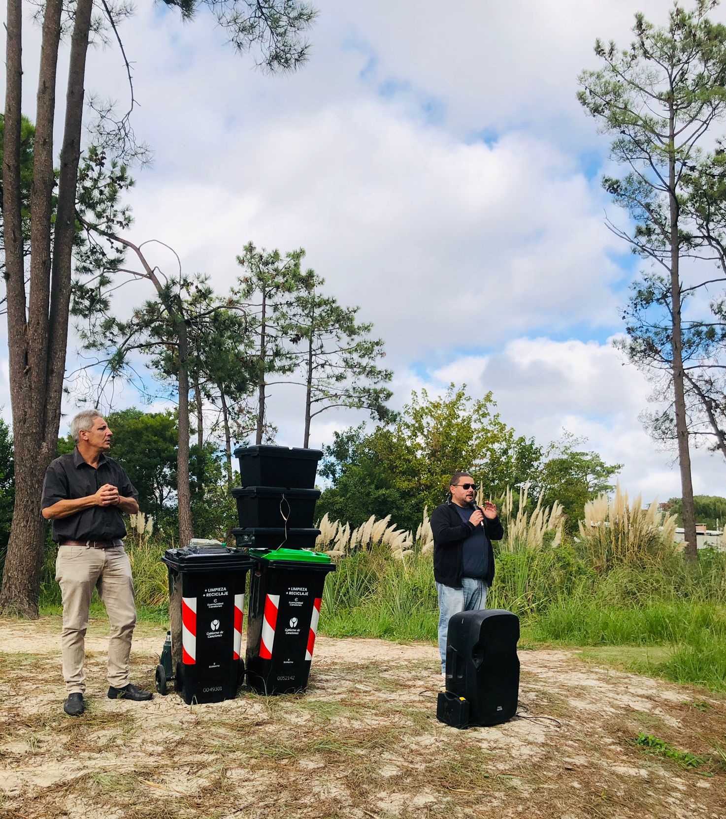 Familias de Pinar Norte recibieron equipamiento para reciclar y compostar en sus hogares Familias de Pinar Norte recibieron equipamiento para reciclar y compostar en sus hogares