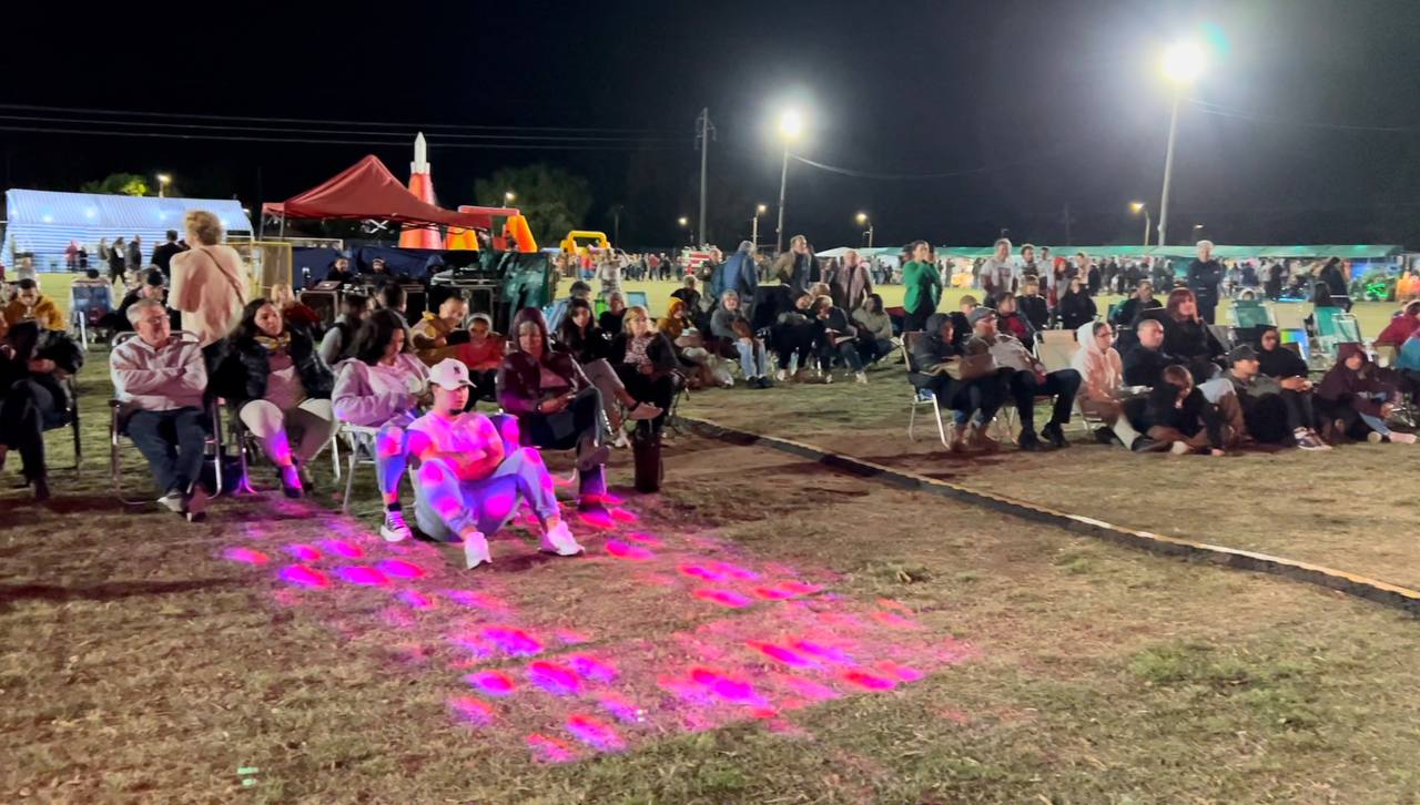 Con gran éxito, se realizó la tercera edición de la Fiesta del Agua en Aguas Corrientes Con gran éxito, se realizó la tercera edición de la Fiesta del Agua en Aguas Corrientes