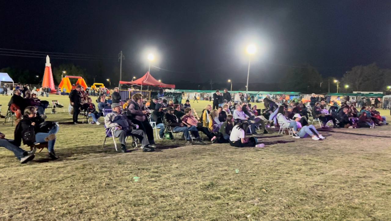 Con gran éxito, se realizó la tercera edición de la Fiesta del Agua en Aguas Corrientes Con gran éxito, se realizó la tercera edición de la Fiesta del Agua en Aguas Corrientes