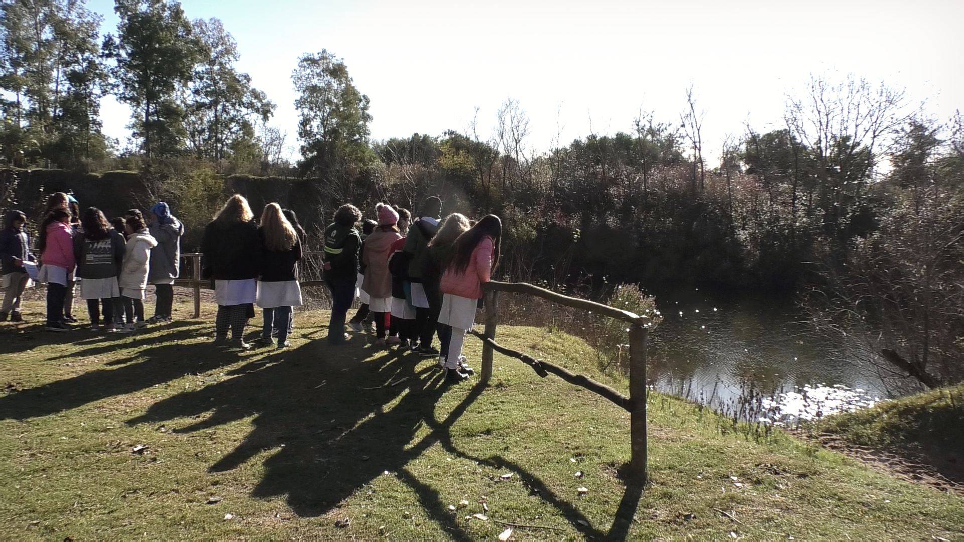 Alumnos de la Escuela N° 117 de San Ramón participaron en una jornada sobre la calidad del agua Alumnos de la Escuela N° 117 de San Ramón participaron en una jornada sobre la calidad del agua