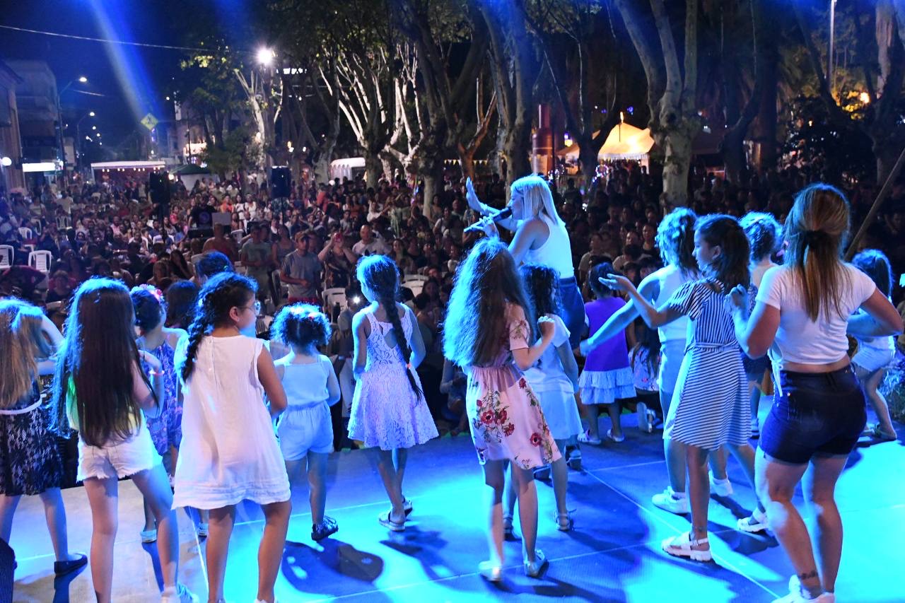 Fiesta Nacional de la Vendimia: Las Piedras celebró con gran marco de público una nueva edición