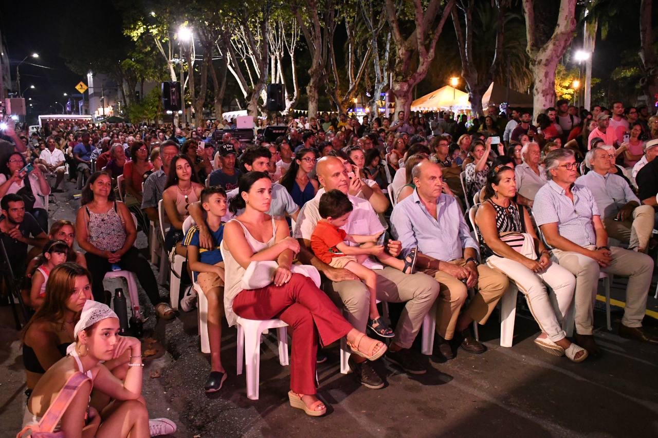 Fiesta Nacional de la Vendimia: Las Piedras celebró con gran marco de público una nueva edición