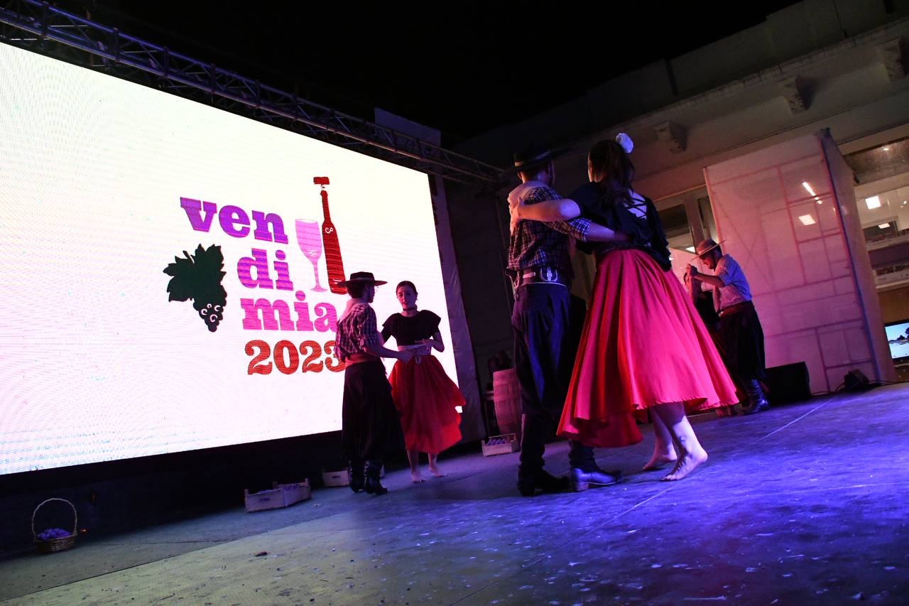 Fiesta Nacional de la Vendimia: Las Piedras celebró con gran marco de público una nueva edición