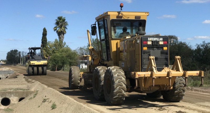 Obras en camino Paso del Medio del Municipio de Las Piedras Obras en camino Paso del Medio del Municipio de Las Piedras