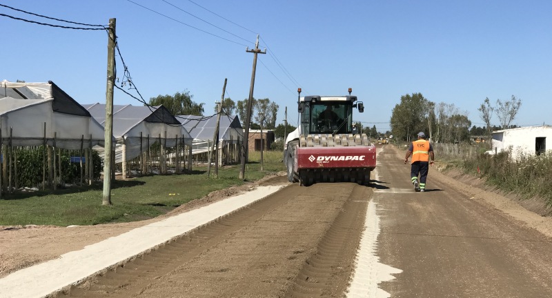 Obras en camino Paso del Medio del Municipio de Las Piedras