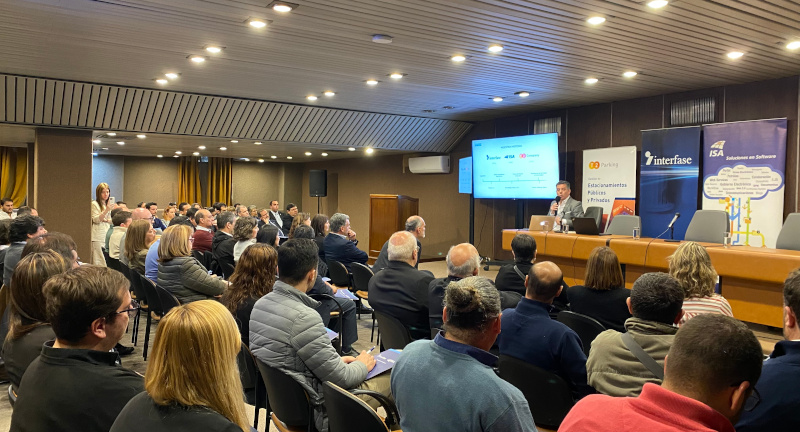Intendente participó de un encuentro sobre transformación digital en el ámbito departamental Intendente participó de un encuentro sobre transformación digital en el ámbito departamental