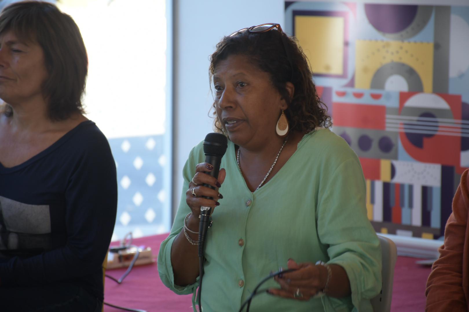 Encuentro de emprendedoras en el Centro Cultural Carlitos
