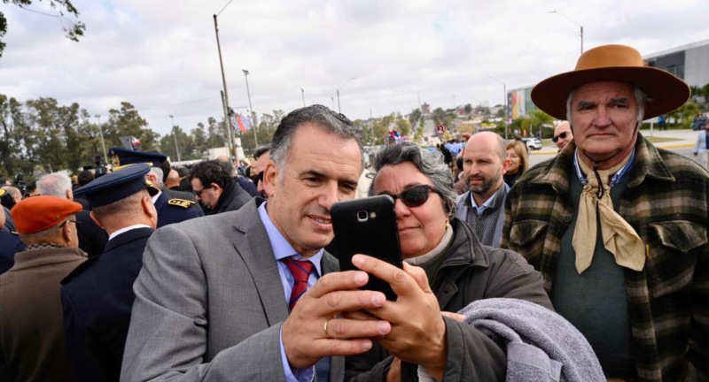 Acto central en conmemoración de los 211° aniversario de la Batalla de Las Piedras y la 111° edición de las Fiestas Mayas en el Obelisco de Las Piedras